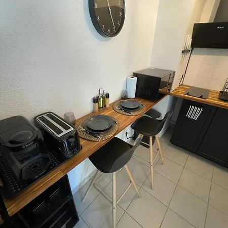Appartement Studio En Residence Avignon Zone Agroparc Apartment *
